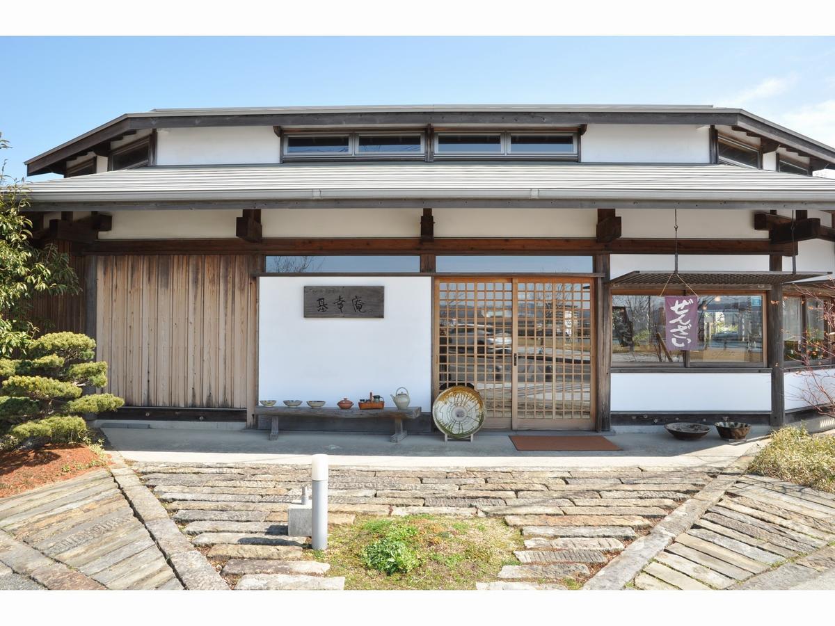 Riverside Hotel Karatsu Castle מראה חיצוני תמונה