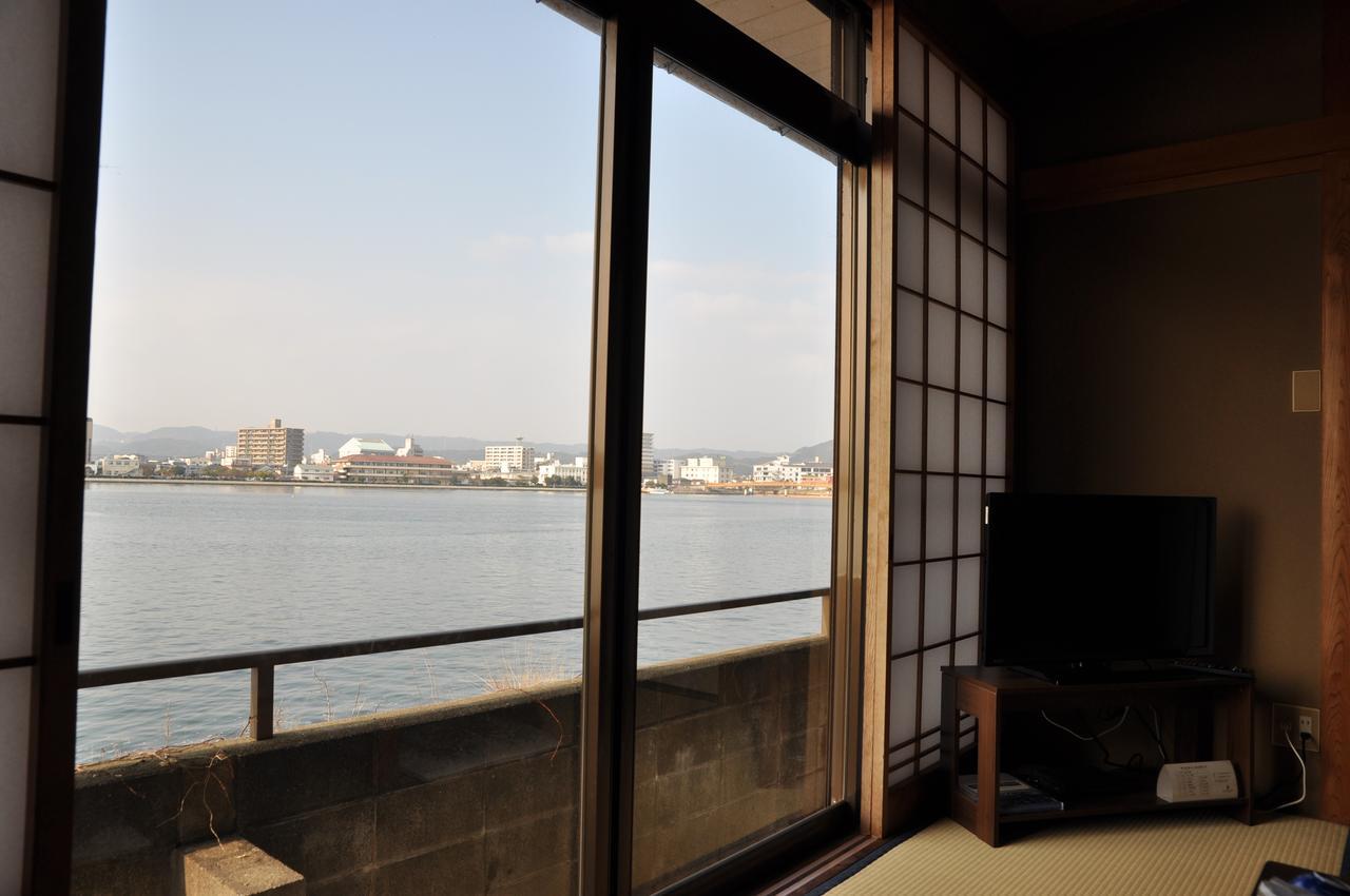 Riverside Hotel Karatsu Castle מראה חיצוני תמונה