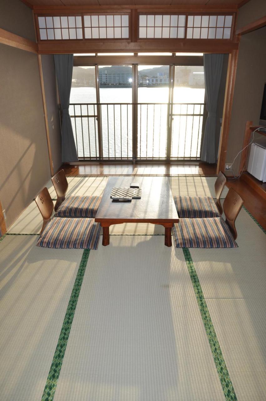 Riverside Hotel Karatsu Castle מראה חיצוני תמונה